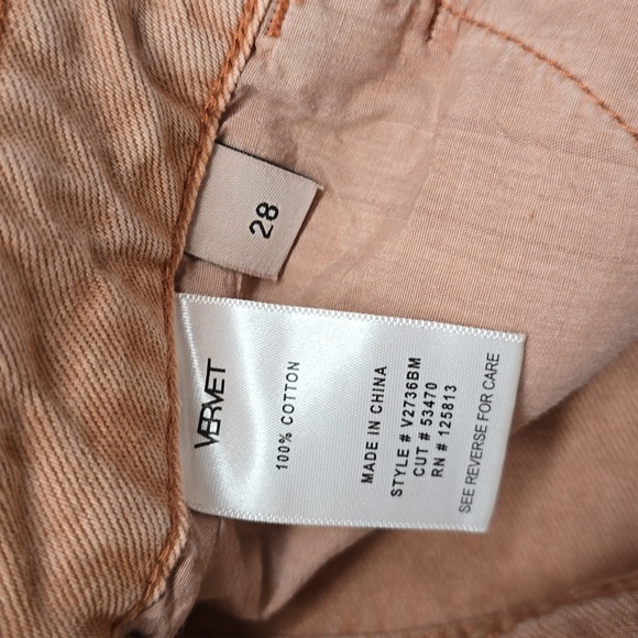 Vervet Altar'd State Distressed Cropped Denim Jeans| Size 28 - Picture 6 of 9